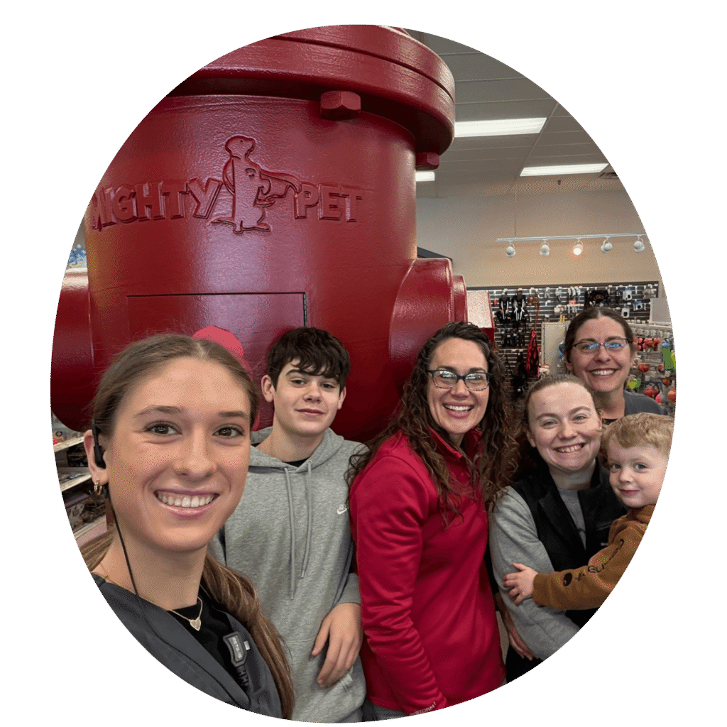 Rochelle Anderson and the Mighty Pet team serving Marinette WI, Menominee MI and Peshtigo WI